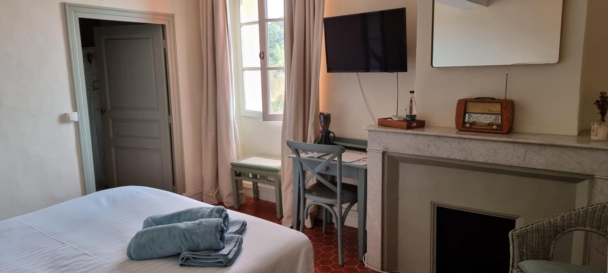 Le Belvedere - Chambres D'Hotes De Charme Et Restaurant Flassans-sur-Issole Kamer foto
