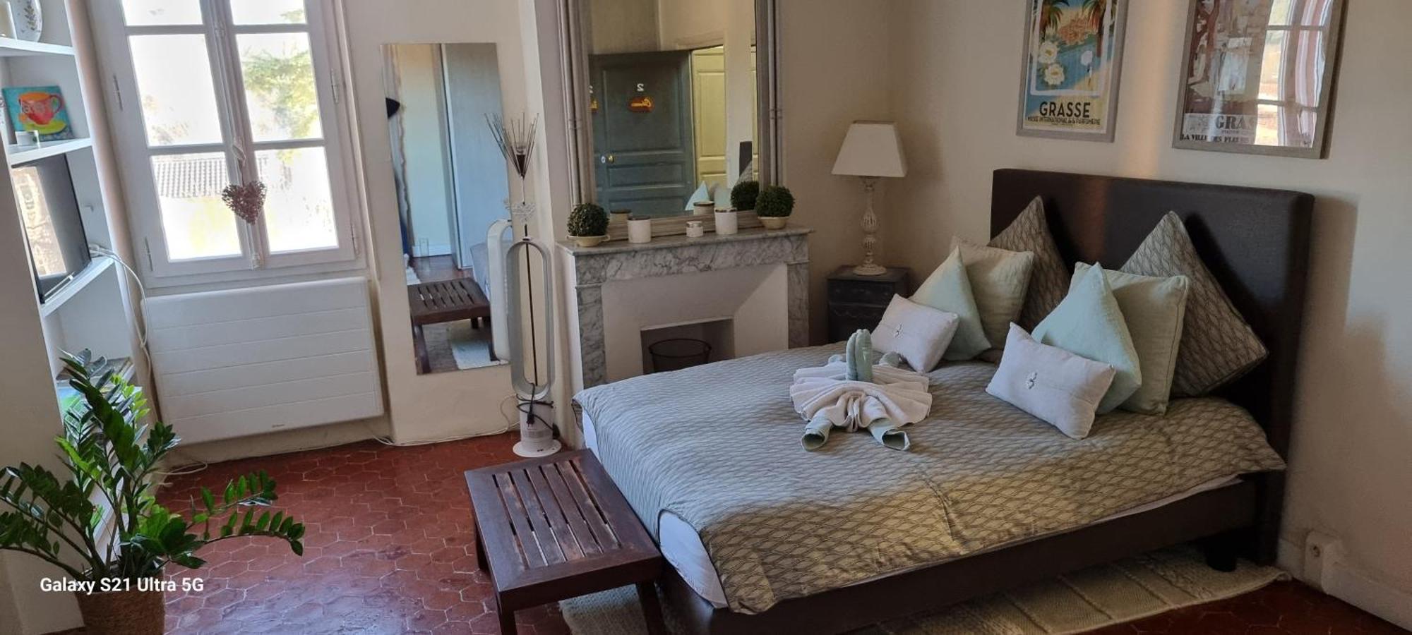 Le Belvedere - Chambres D'Hotes De Charme Et Restaurant Flassans-sur-Issole Buitenkant foto