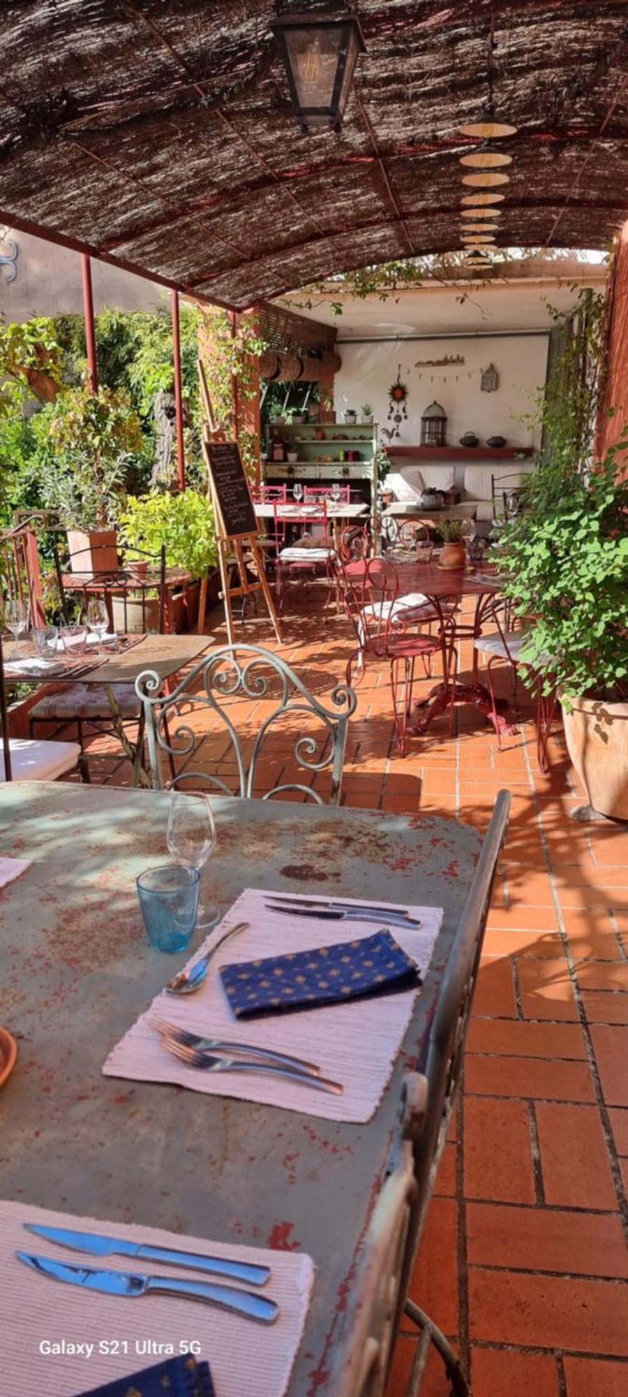 Le Belvedere - Chambres D'Hotes De Charme Et Restaurant Flassans-sur-Issole Buitenkant foto
