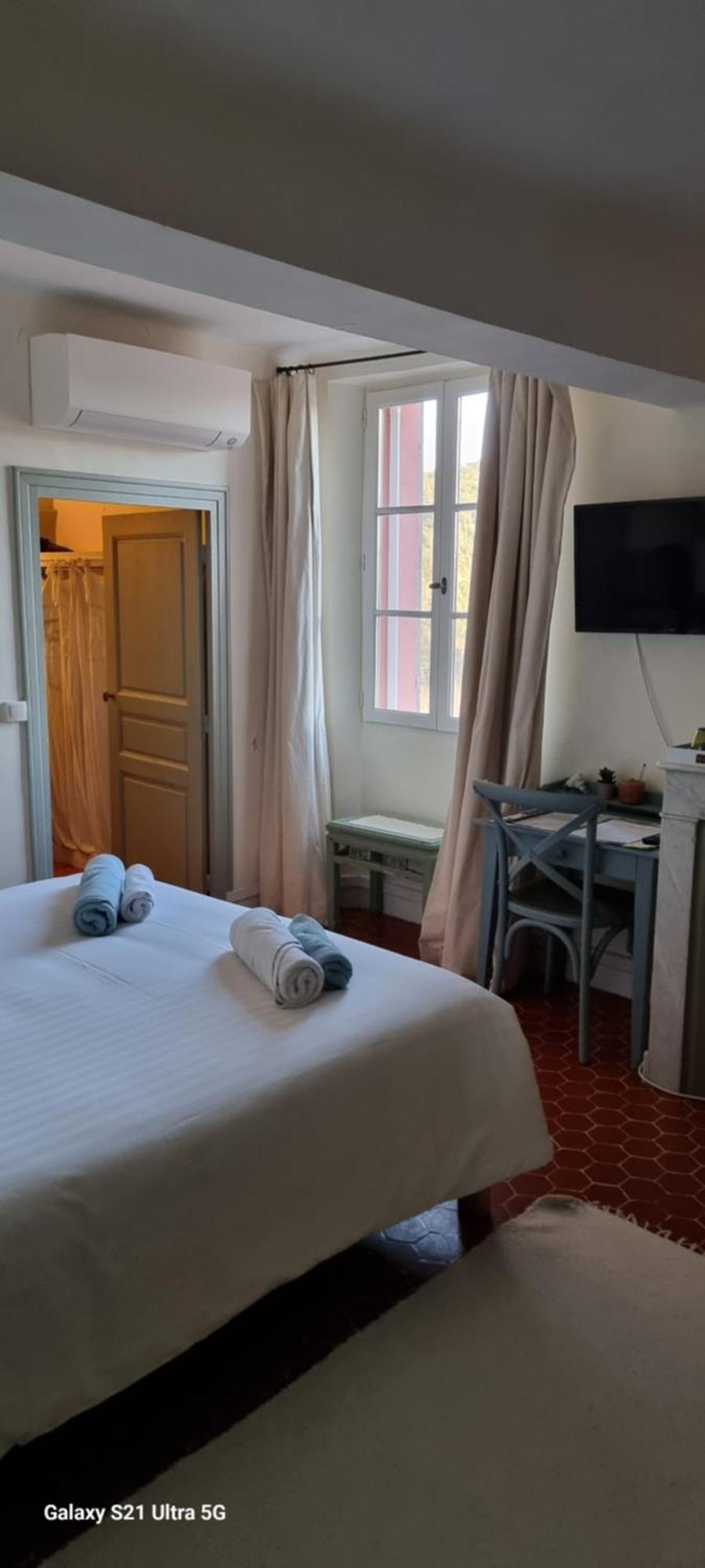 Le Belvedere - Chambres D'Hotes De Charme Et Restaurant Flassans-sur-Issole Buitenkant foto